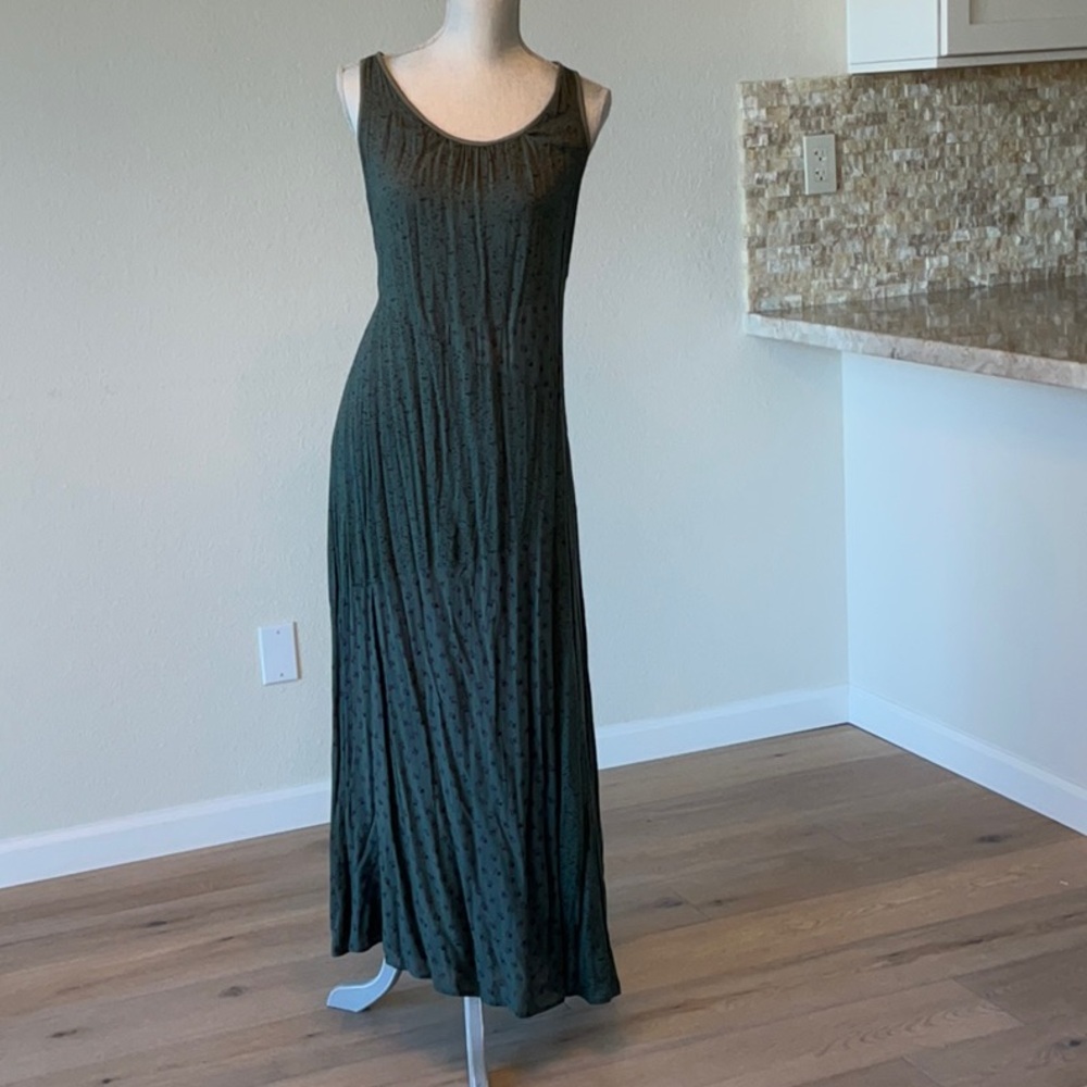 Ella Moss Maxi Dress Forest Green Floral pattern, Cross back